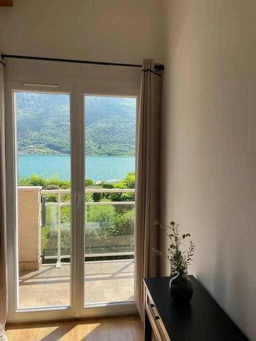 Casa Verso, Au Bord Du Lac D'Annecy Avec Vue Doussard